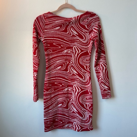 ZARA Red and White Marble Dress - Picture 5 of 6